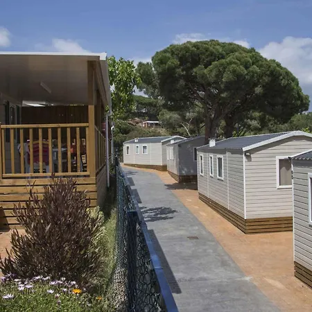 In De La Costa 3641 *